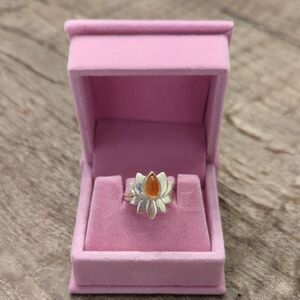 NWT 925 Silver and Genuine Citrine Lotus Ring size 5